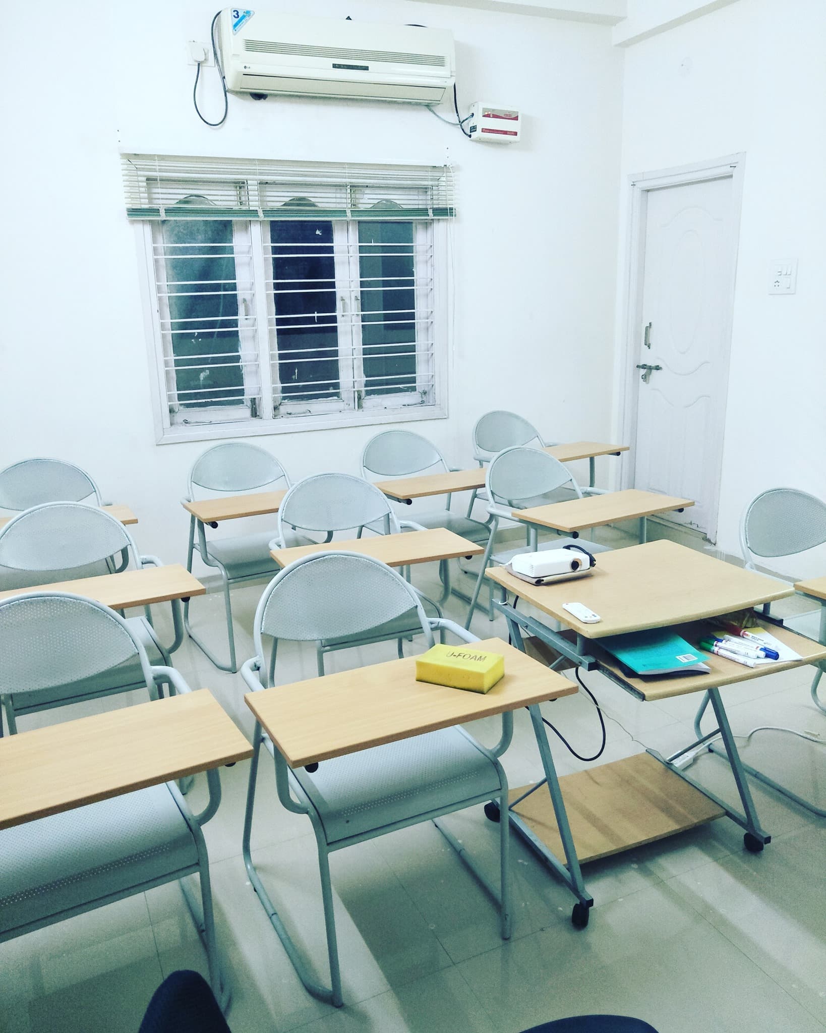 EngPlanet classroom photo 1